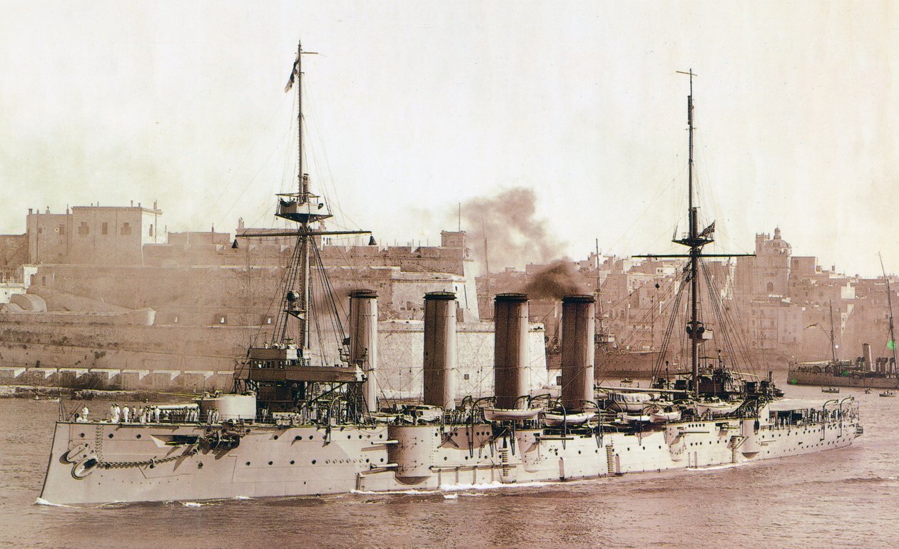 HMS Aboukir, 1902 door English Photographer