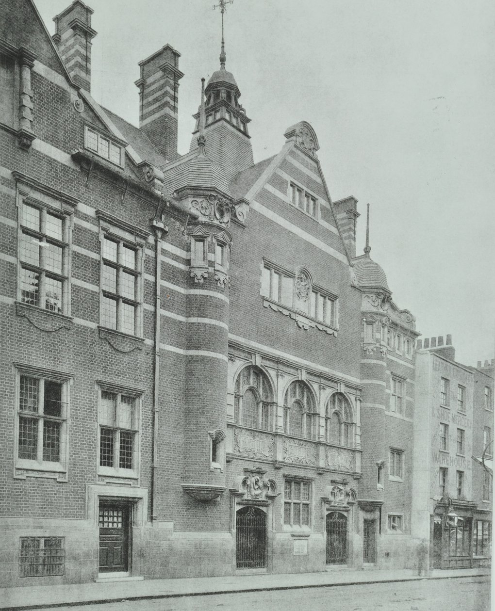 Shoreditch Openbare Baden: exterieur, 1898 door English Photographer