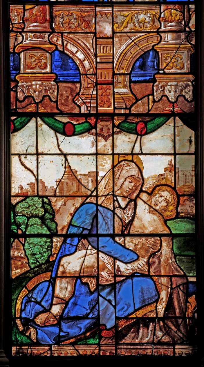 Raam N2 met de Pietà door English School