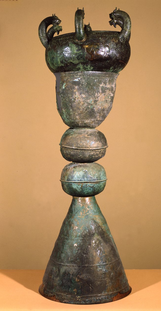 Ketel met dierenhoofden uit Cerveteri (brons) door Etruscan
