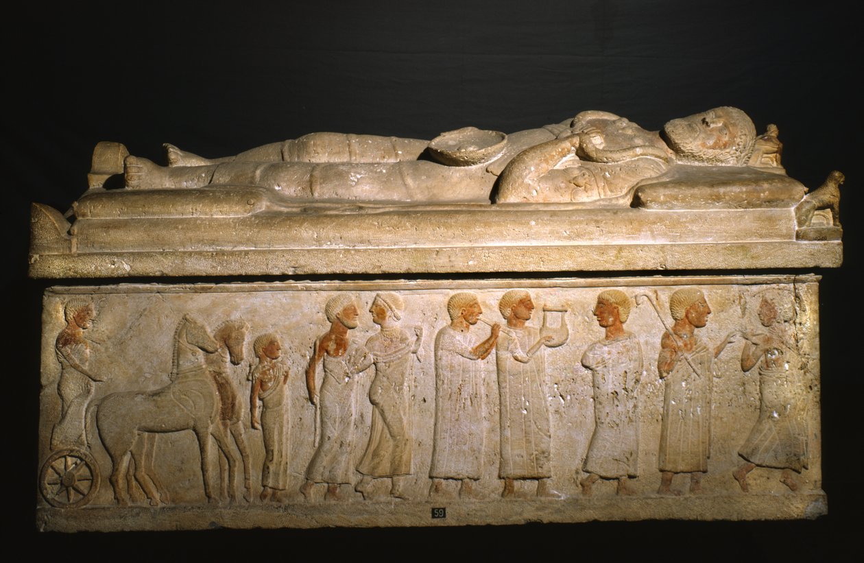 Sarcophagus door Etruscan