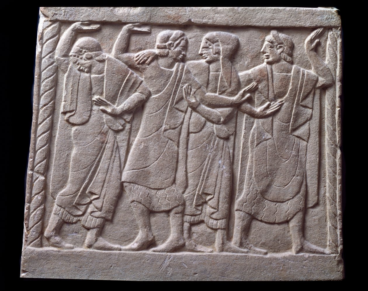 Dansscène, laag reliëf van marmeren grafsteen door Etruscan Etruscan