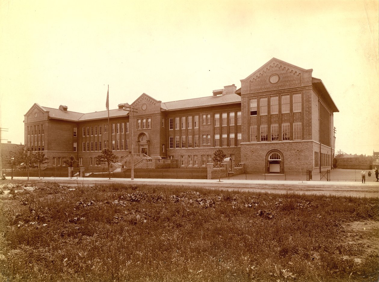 Franz Sigel School door F.D. Hampson