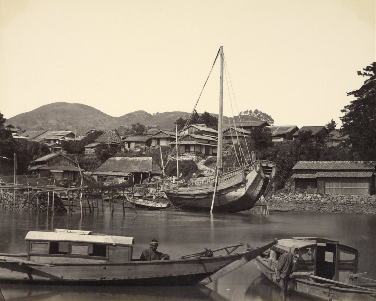 Boten in Rivier, Nagasaki door Felice Beato