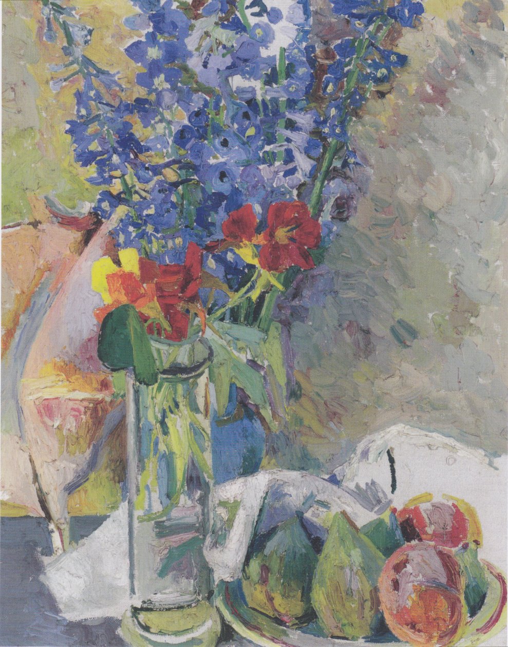 Stilleven met ridderspoor en fruit door Felix Esterl