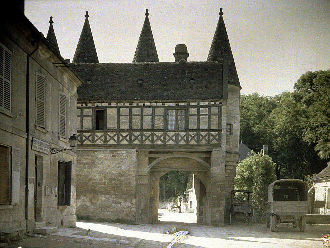Oud Huis in Longpont, Aisne, Frankrijk door Fernand Cuville