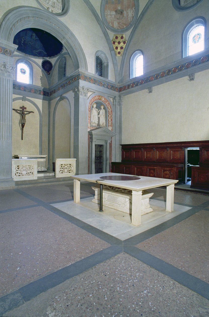 Uitzicht op het interieur, gebouwd ca. 1420-29 door Filippo Brunelleschi