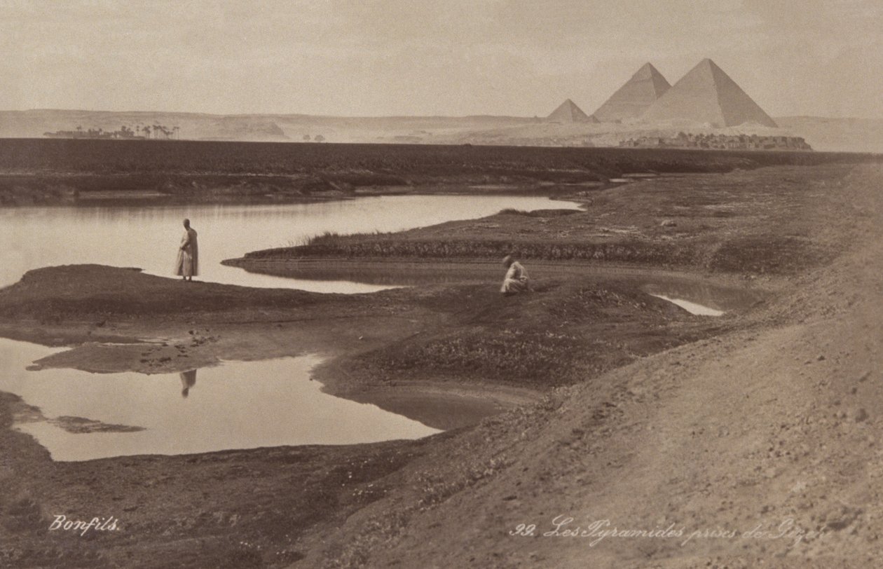 Piramides van Gizeh, c.1900 door Félix Bonfils