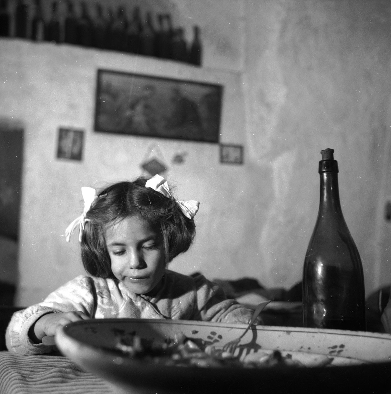 Meisje van Matera door Fosco Maraini