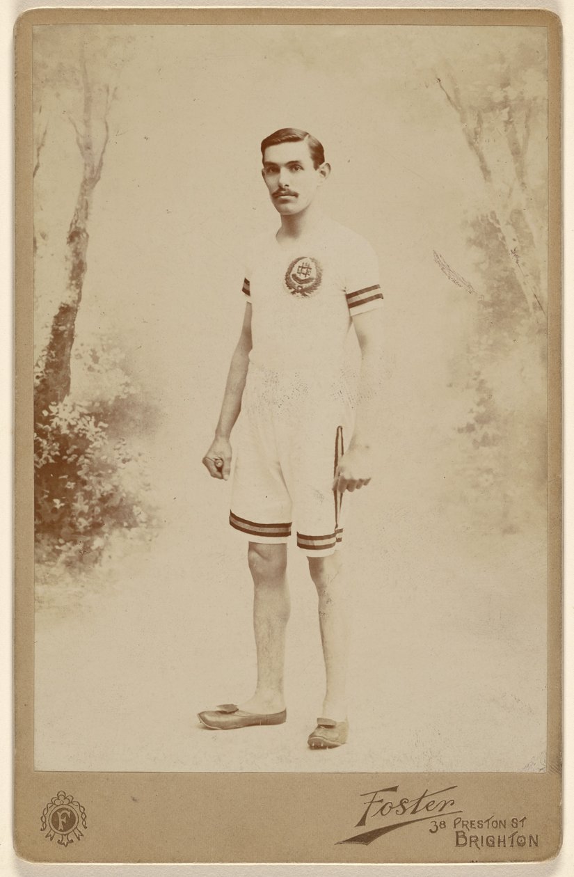 [Atleet in uniform]. door Foster