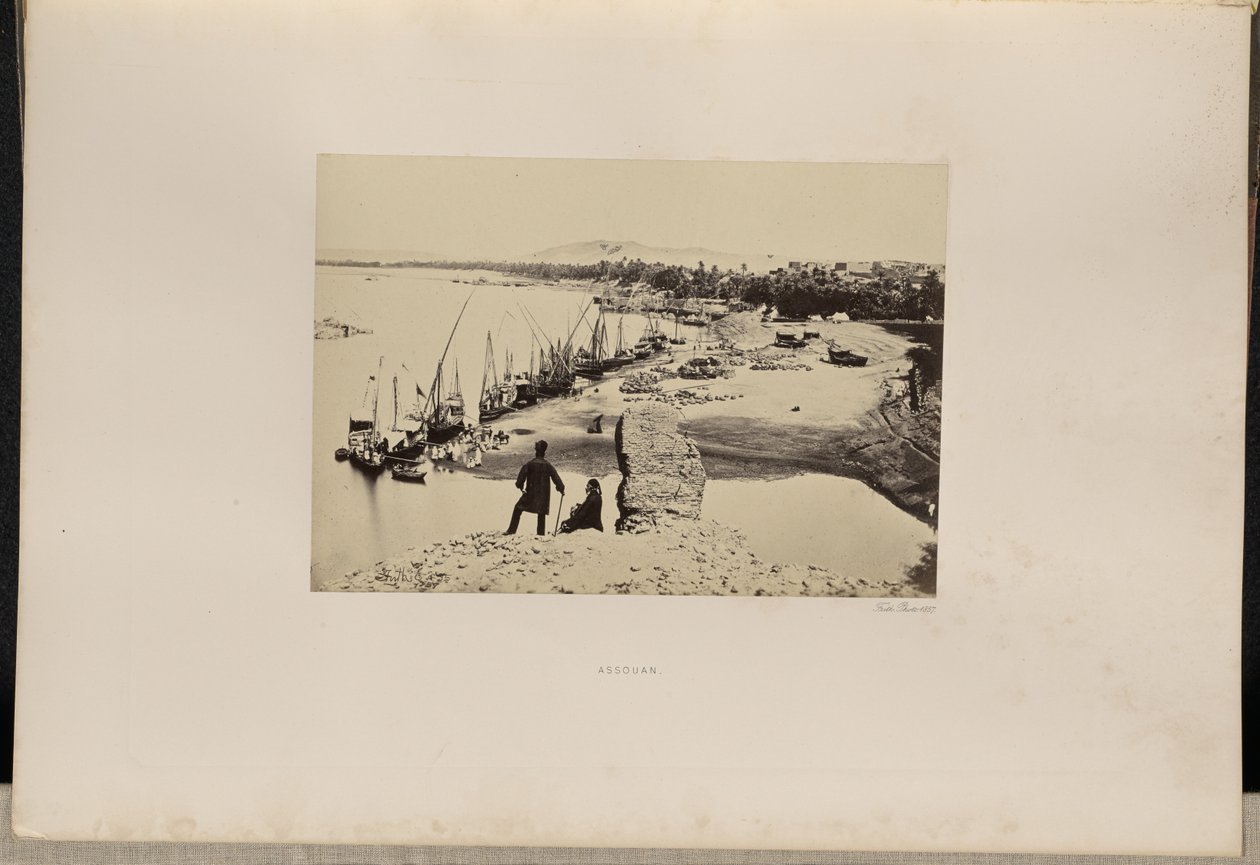Aswan door Francis Frith