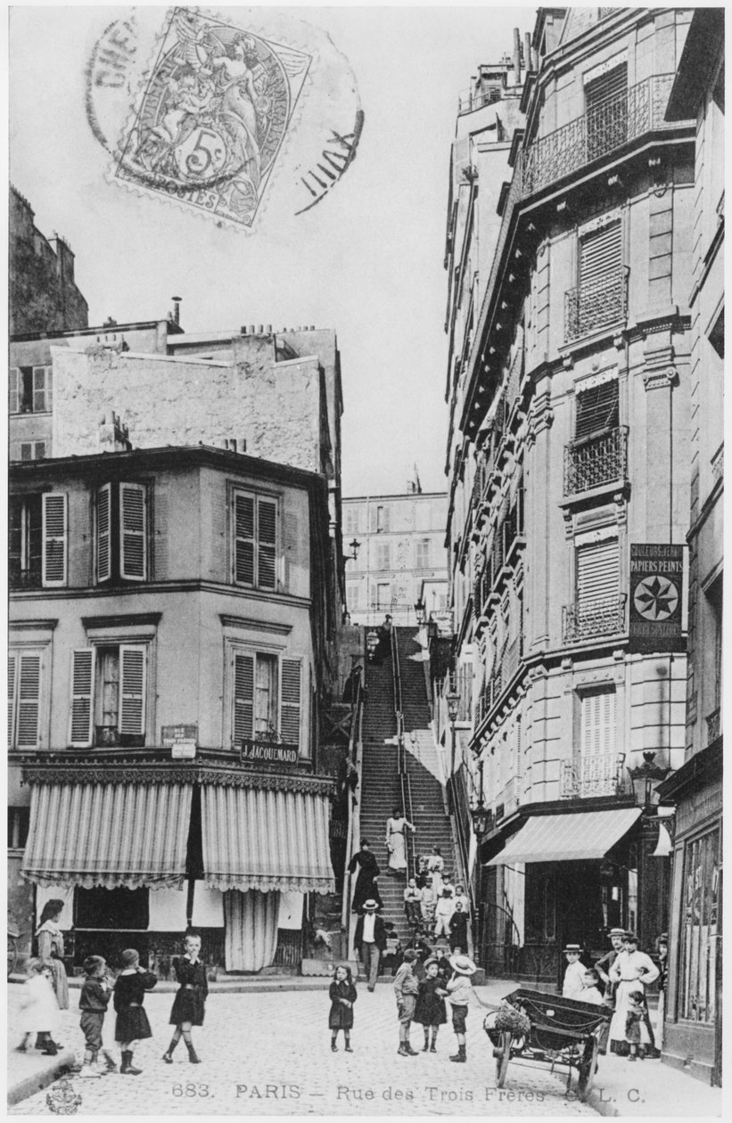 Ansichtkaart met Rue des Trois Freres in Parijs, ca. 1900 door French Photographer