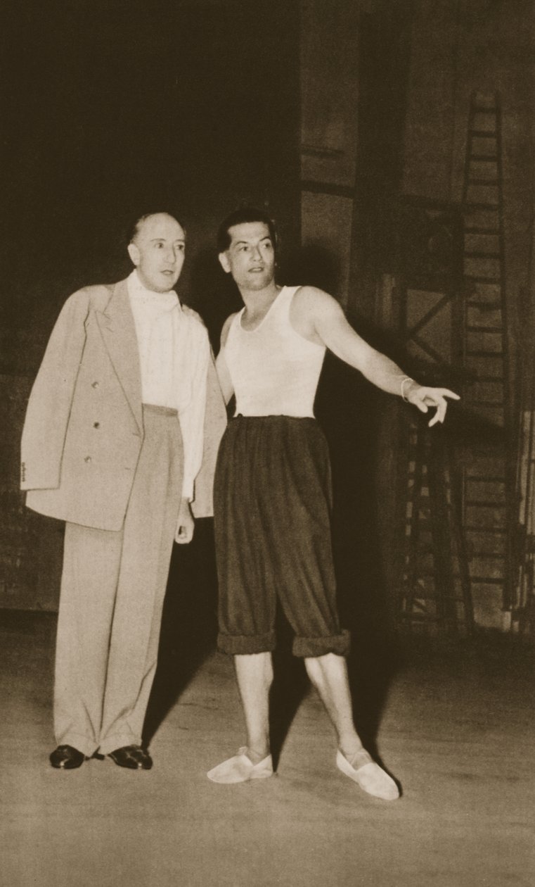 Serge Lifar en de Markies de Cuevas in het Theater de Monte Carlo, uit Grand Ballet de Monte-Carlo, 1949 door French Photographer