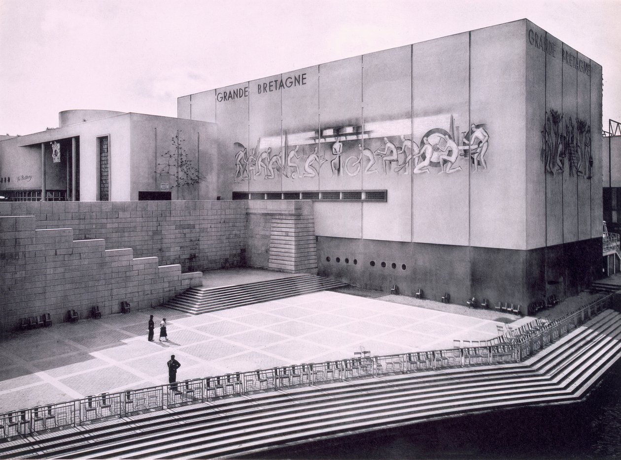 Het Verenigd Koninkrijk gebouw op de Internationale Expositie van Parijs, 1937 door French Photographer