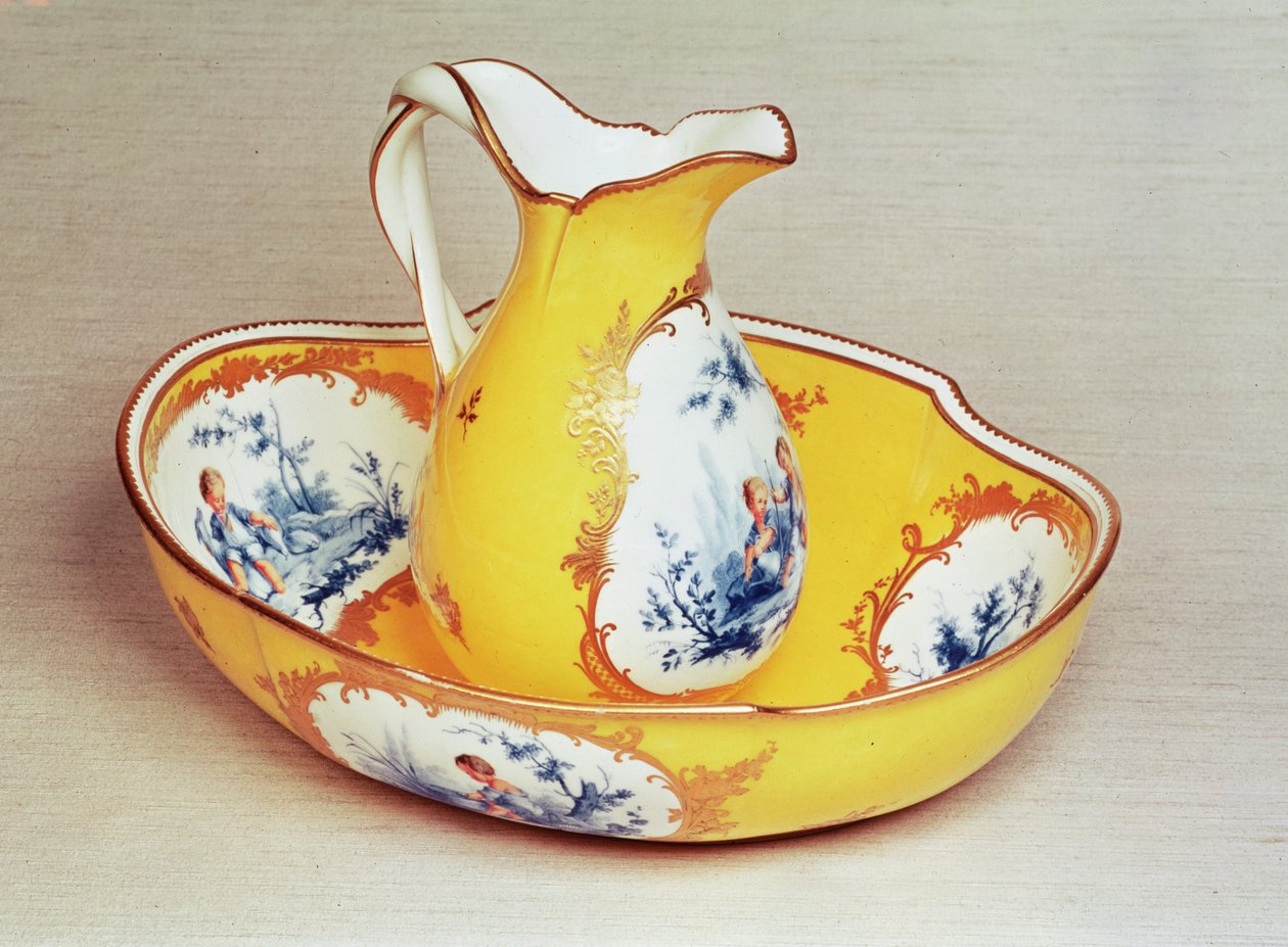 Sevres (Pot a eau) Broc Roussel kan en kom door French School