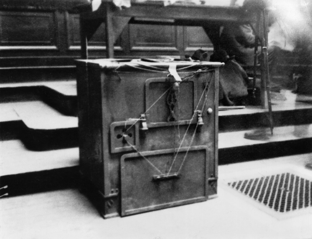 Kachel gebruikt door Henri Desire Landru (1869-1922) door French Photographer