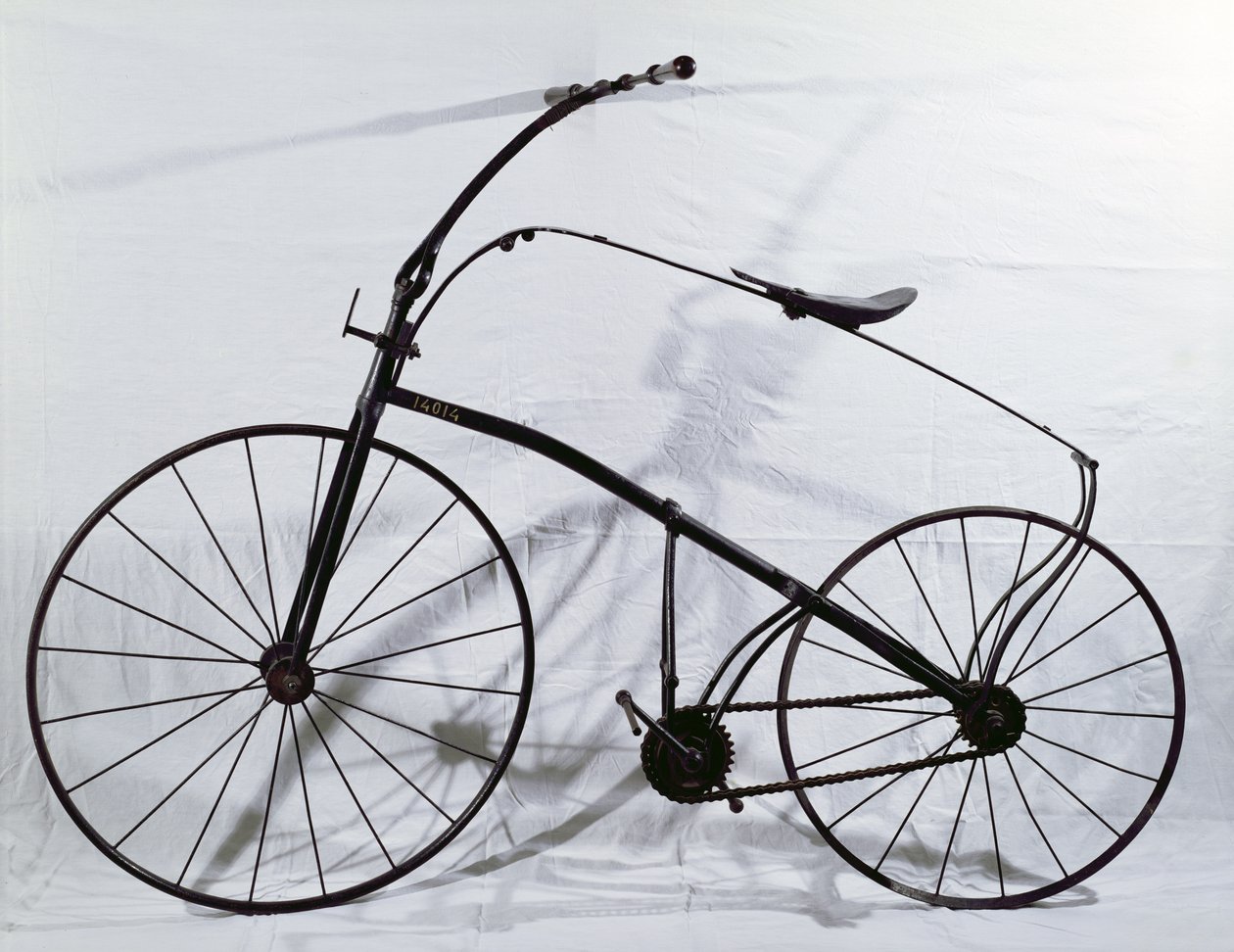 Fiets door Guilmet en Meyer, 1869 (metaal) door French School