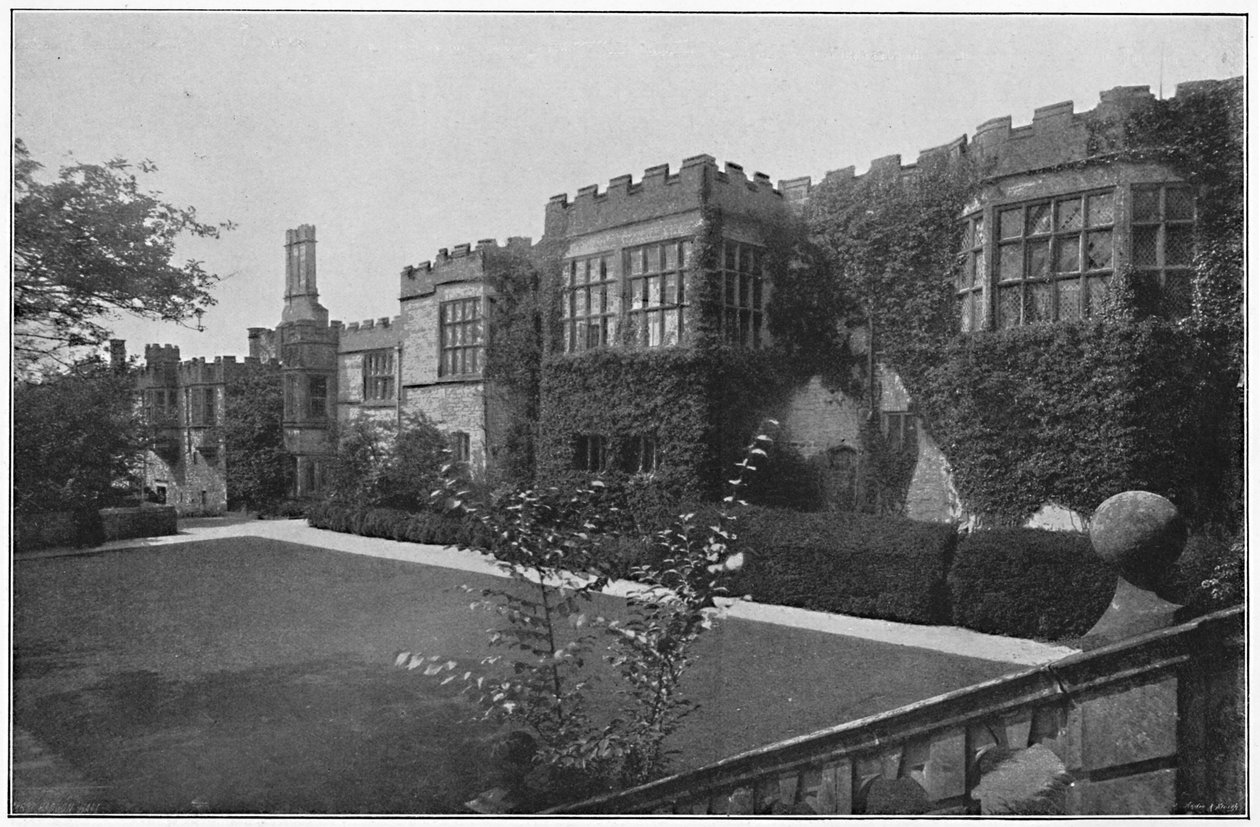 Haddon Hall door Frith and Co