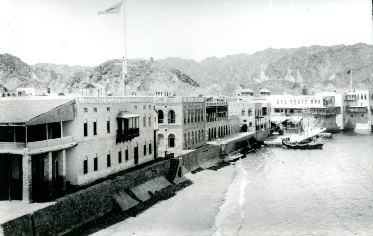 Waterkant in Muscat door G.J. Eccles