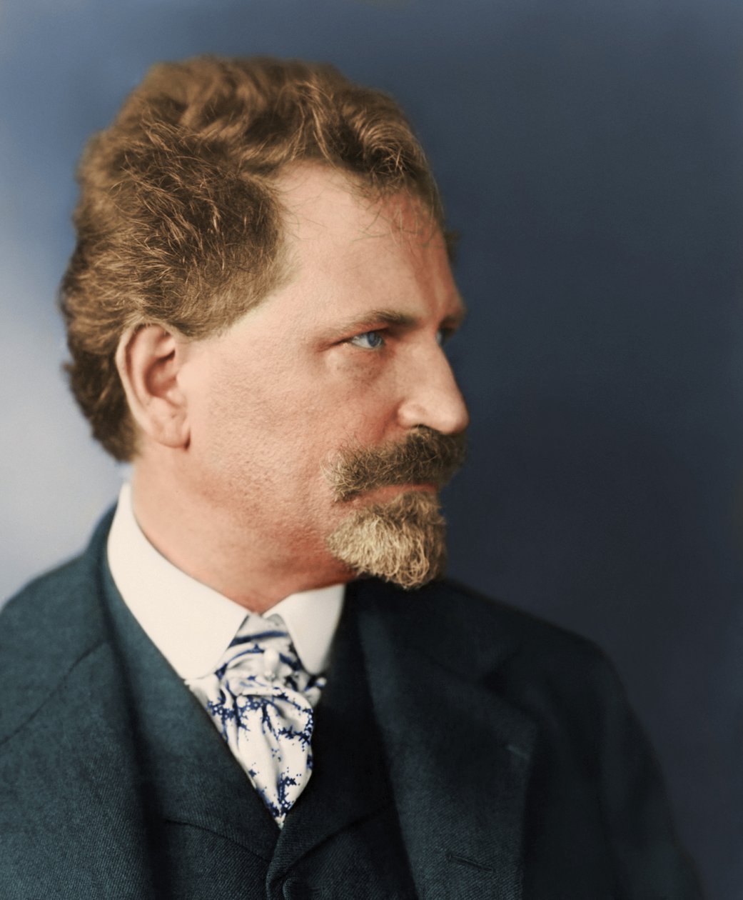 Portret van Alfons Mucha door Bartolome Esteban and studio Murillo