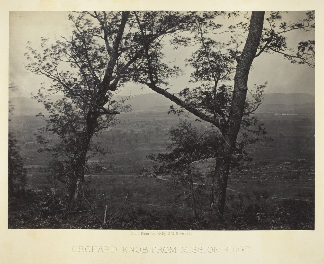 Orchard Knob vanaf Mission Ridge door George N. Barnard