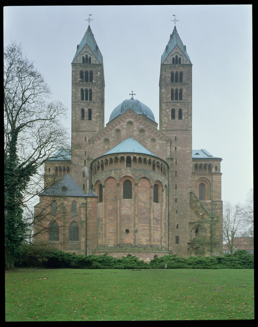 Oostkant van de Speyer Kathedraal, begonnen 1030 door German School