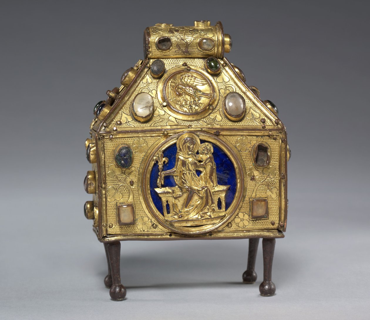 Reliekhouder in de vorm van een beurs, ca. 1320 door German School