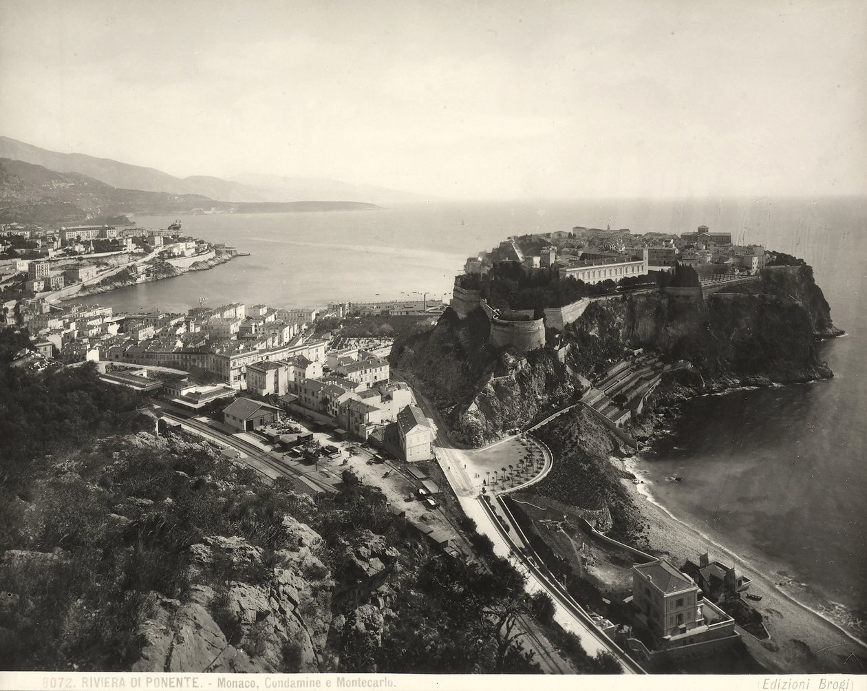 Panoramisch uitzicht op Monaco door Giacomo Brogi