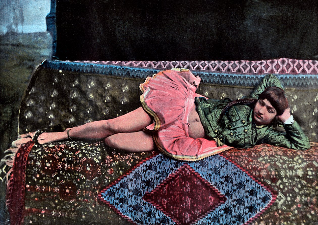 Perzische vrouw in een harem, c1890 door Gillot