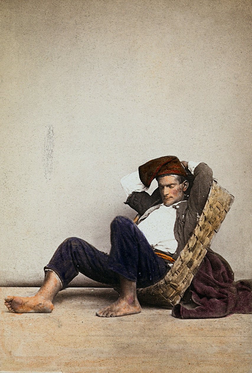 Lazzarone (Napolitaanse dakloze bedelaar), Napels door Giorgio Sommer