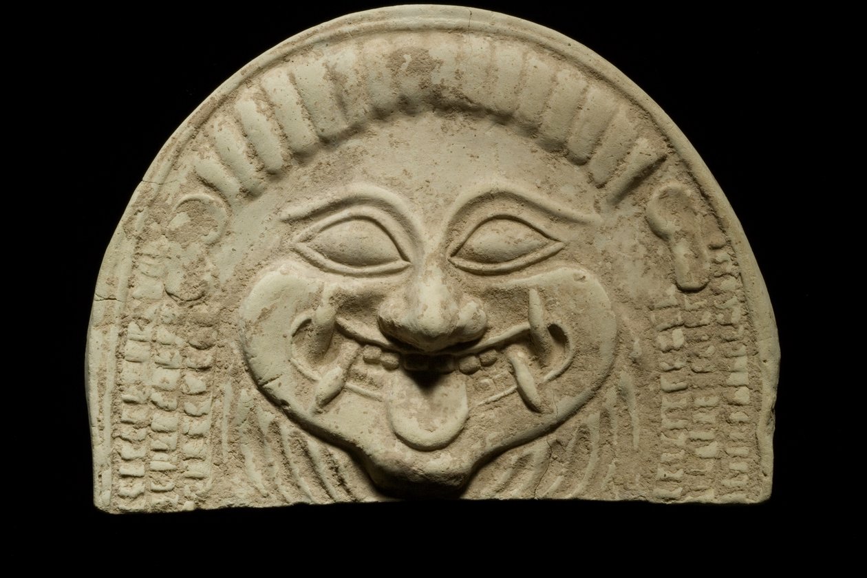 Antefix van een Gorgonenhoofd, van Tarento, c.6e eeuw v.Chr. door Greek