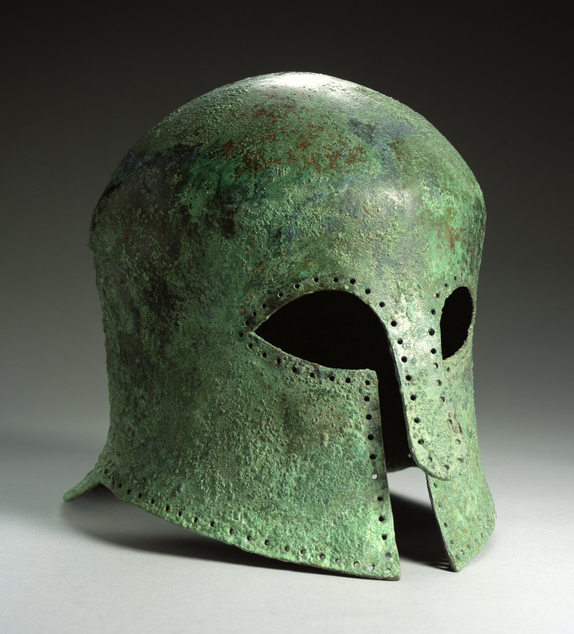 Korinthische helm, late 7e eeuw v.Chr. (brons) door Greek
