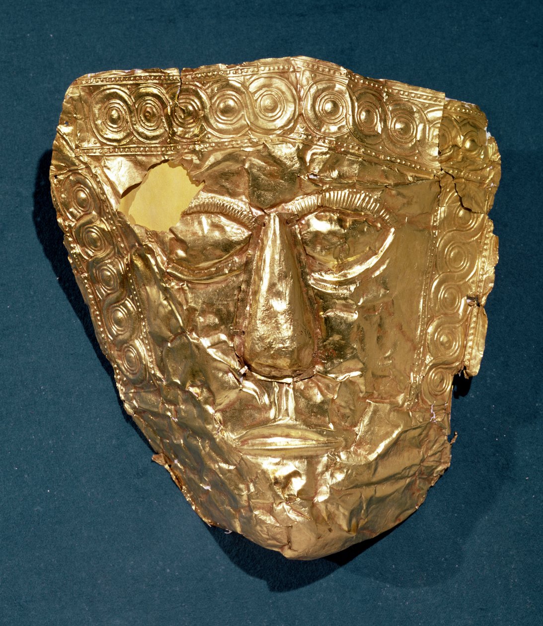 Begrafenismasker, van de Trebeniste Necropolis, Meer Ohrid, Macedonië door Greek