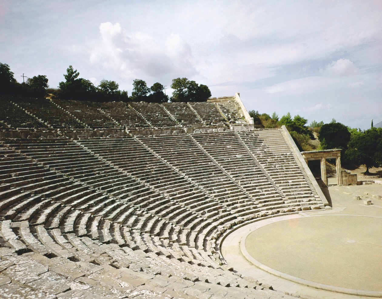Uitzicht op het theater, ca. 360 v.Chr. door Greek School