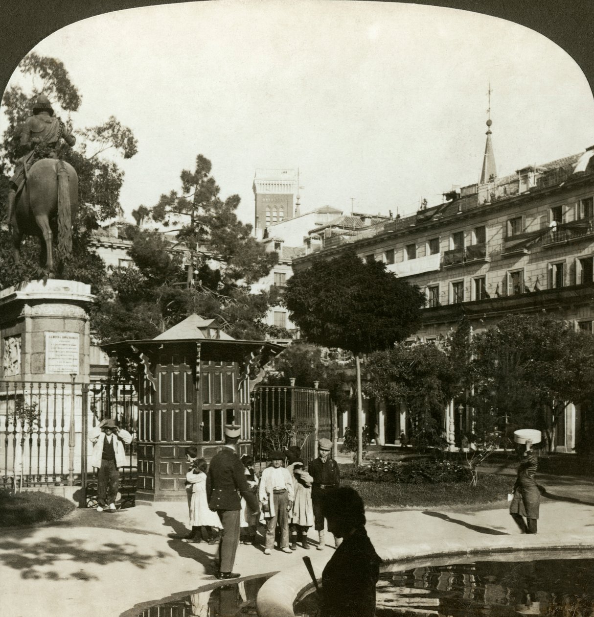Plaza Mayor, Madrid, Spanje door H. C. White