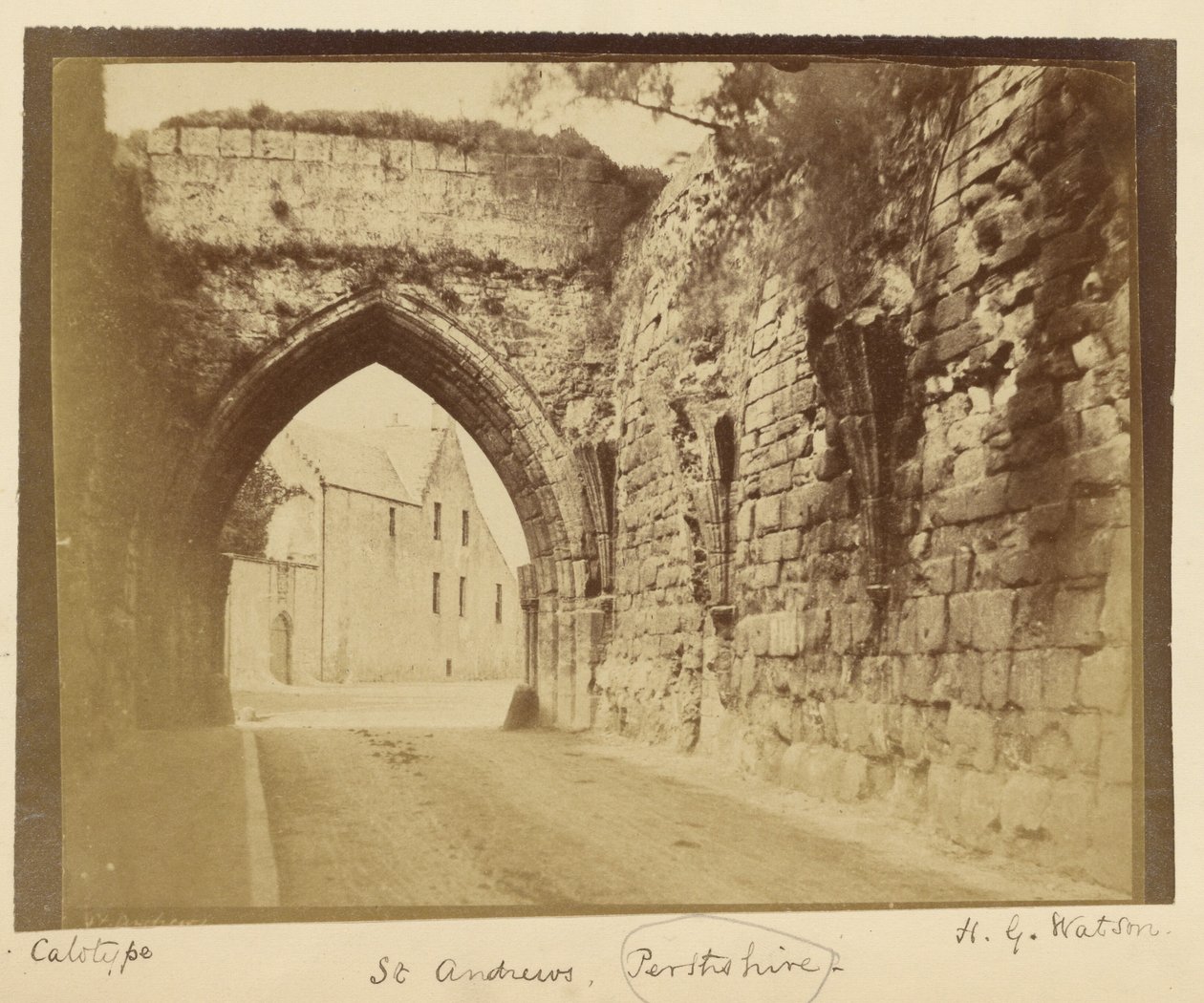 St Andrews, Perthshire door H. G. Watson