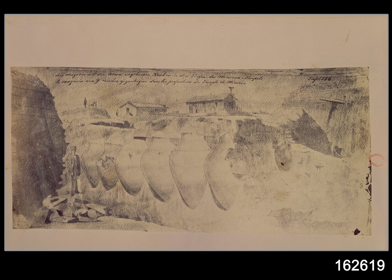 Schets van een winkel met negen gigantische amphorae in de lagere niveaus van de Tempel van Minerva, van de Troje opgravingen door Heinrich Schliemann