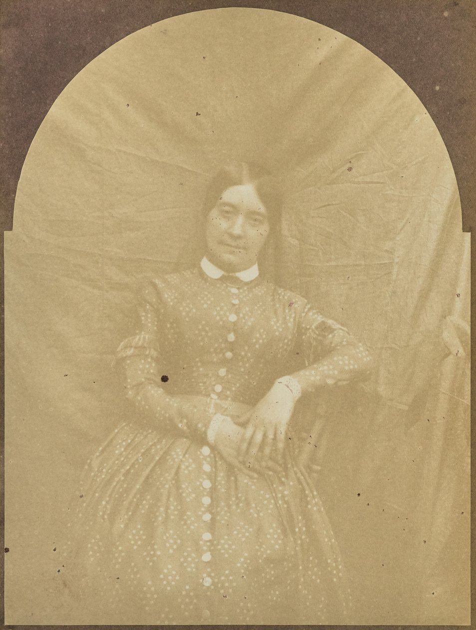 [Portret van een zittende vrouw]. door Hippolyte Bayard