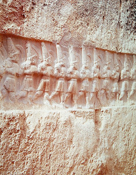 Processie van de gewapende goden door Hittite