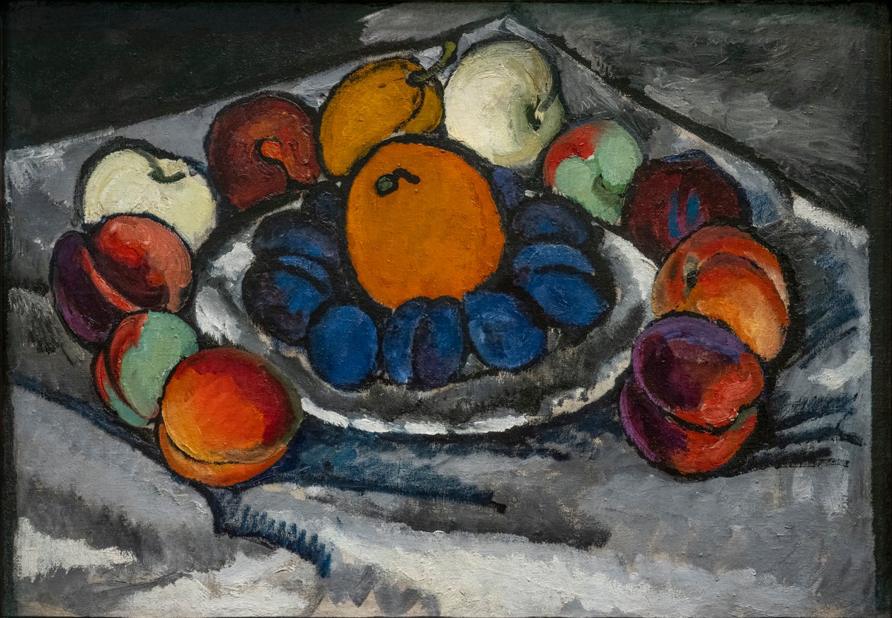 Stilleven. Vruchten in een schaal door Ilya Ivanovich Mashkov