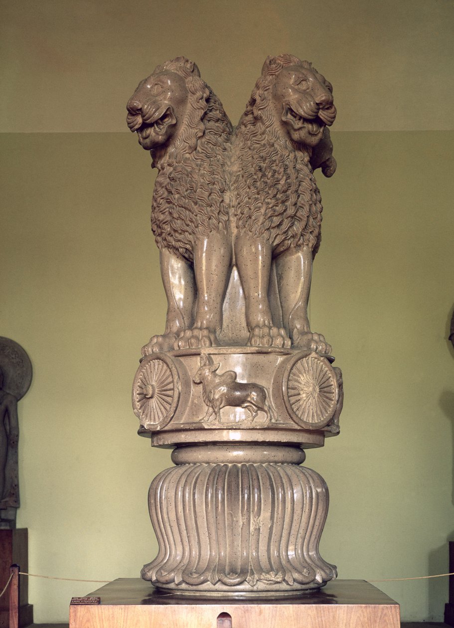 Leeuwenkapiteel van de zuil van keizer Ashoka (c.264-223 v.Chr.) 273-236 v.Chr. (gepolijst zandsteen) door Indian