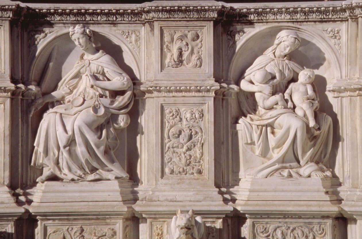 Fonte Gaia (marmer) (detail) door Jacopo della Quercia