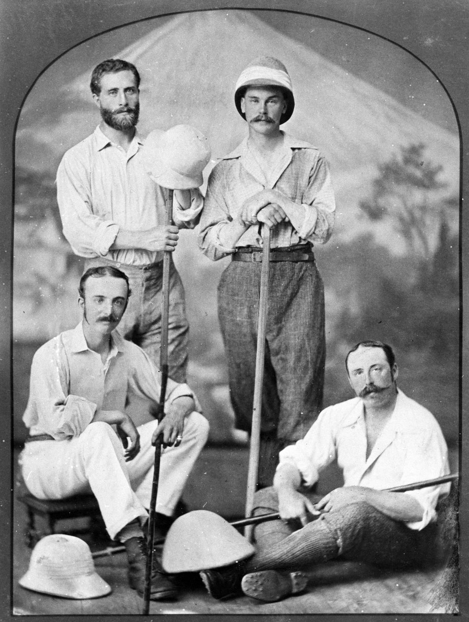 Portret van Vier Europese Mannen in Japan, ca. 1870s door Japanese Photographer