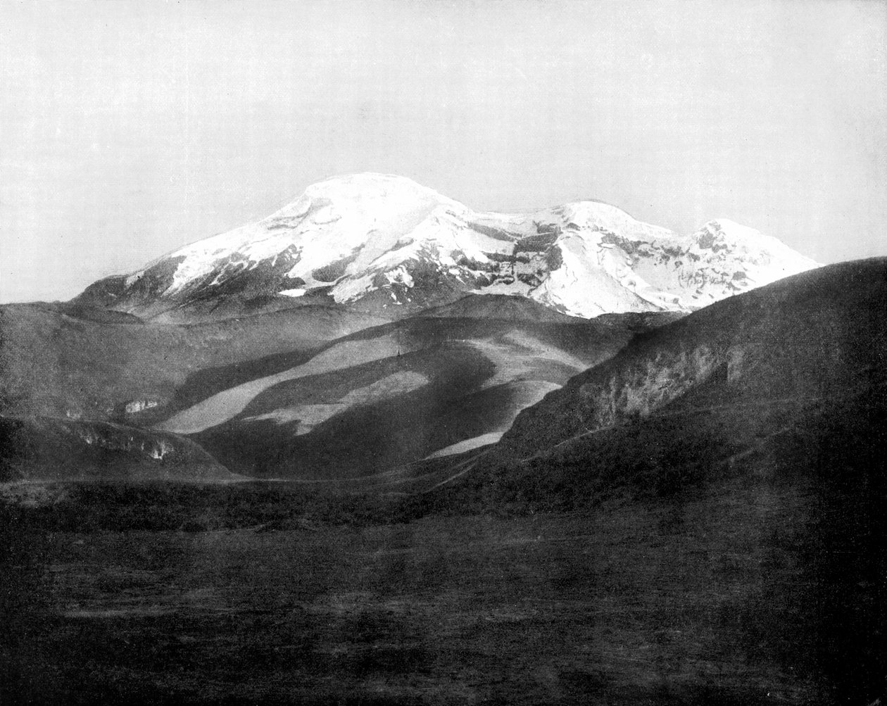 Mount Chimborazo, Ecuador, 1893. door John L. Stoddard