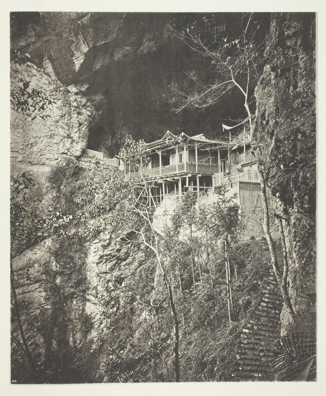 Yuenfu Klooster, c. 1868 door John Thomson
