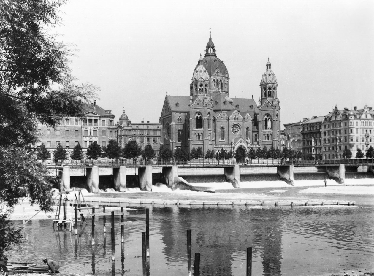 De rivier Isar in München, c.1910 door Jousset