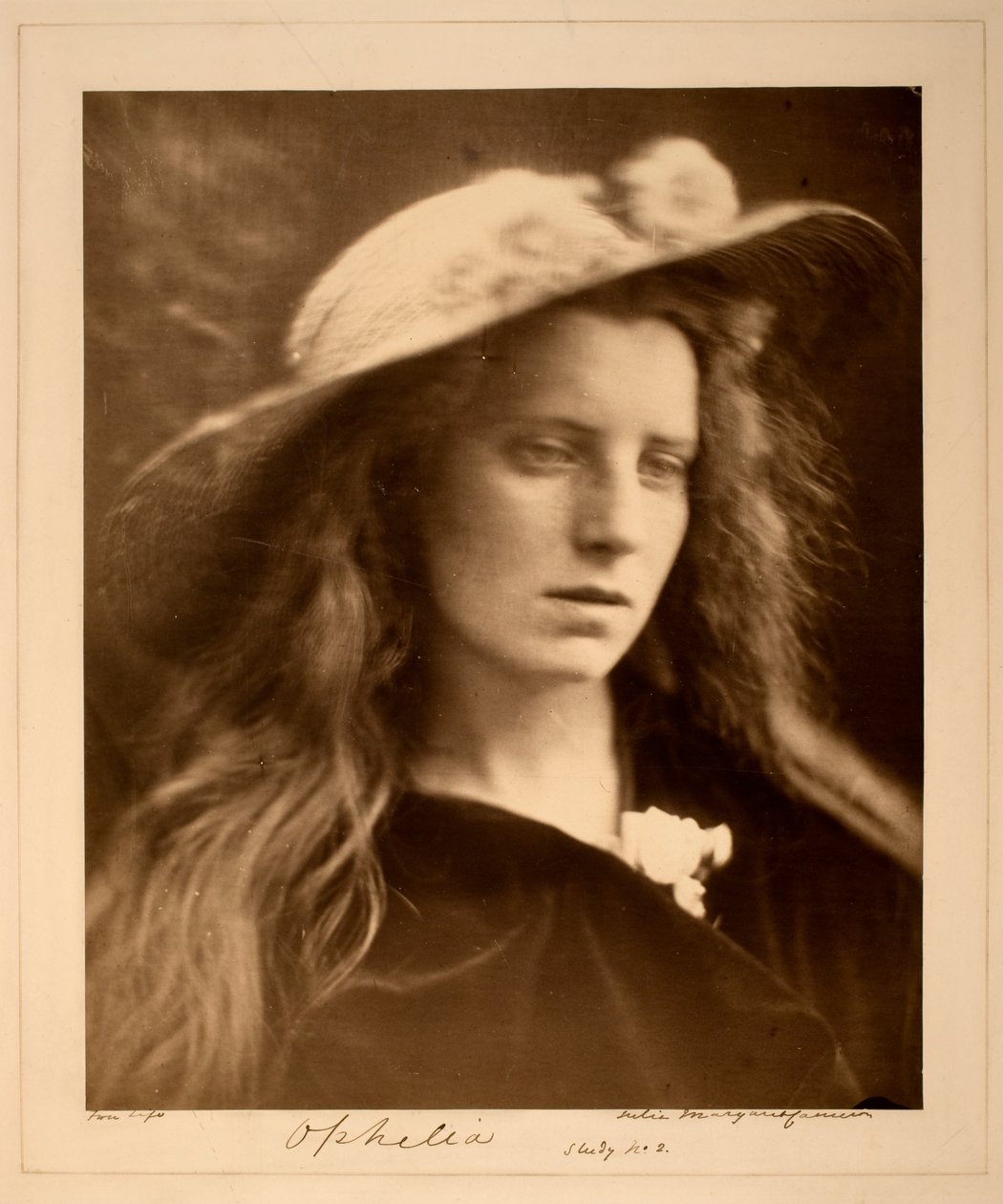 Ophelia Studie nr. 2 door Julia Margaret Cameron