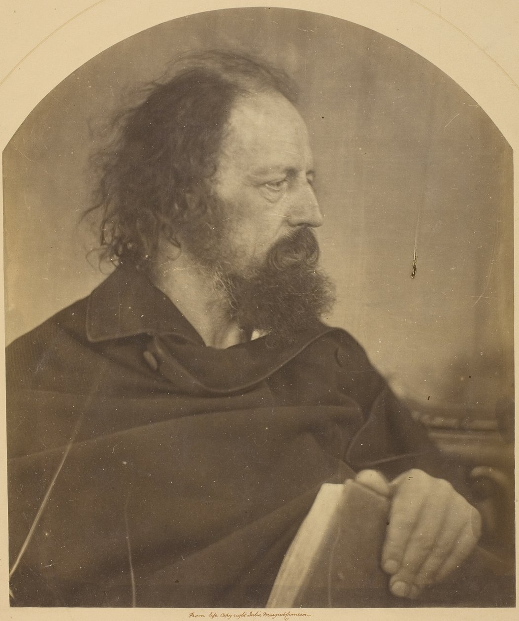 De vuile monnik, Alfred Tennyson door Julia Margaret Cameron