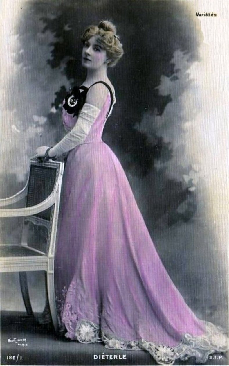 Amélie Diéterle door Léopold Émile Reutlinger
