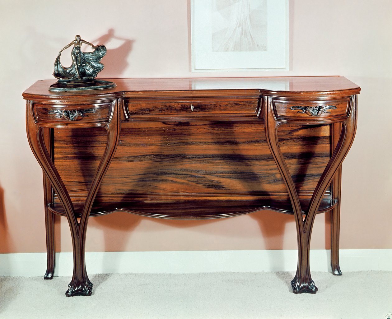 Kaptafel, ca. 1900 door Louis Majorelle